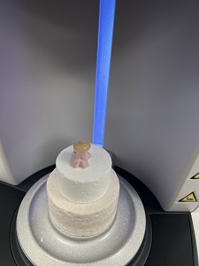 Dental restoration crafted in a CEREC milling machine