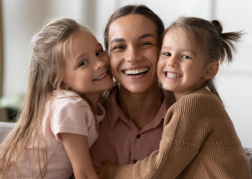 Smiling mom w/kids